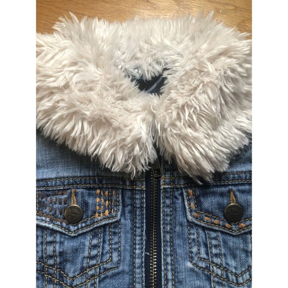Gap Size 3 Jean Jacket With Removable Fuzzy Vest Liner - Picture 3 of 8